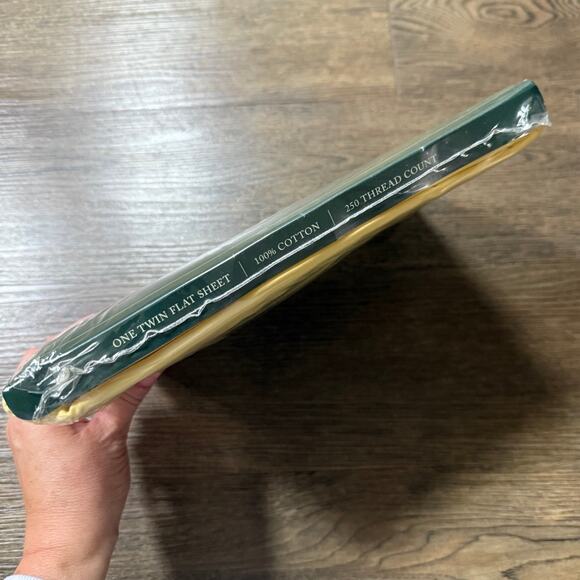 NEW RALPH LAUREN TWIN FLAT SHEET SOLID YELLOW MIDNIGHT SUN - Picture 7 of 8